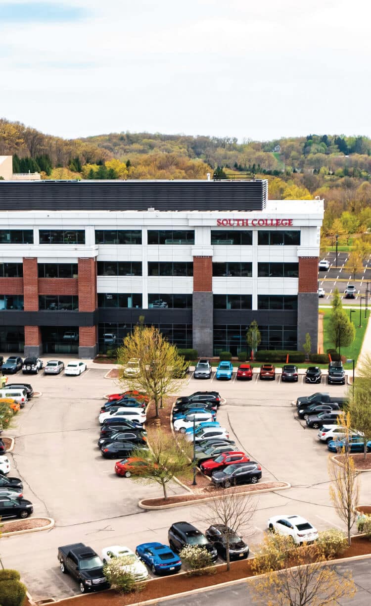 South College Pittsburgh hosts high school counselors for interactive tour of labs and programs